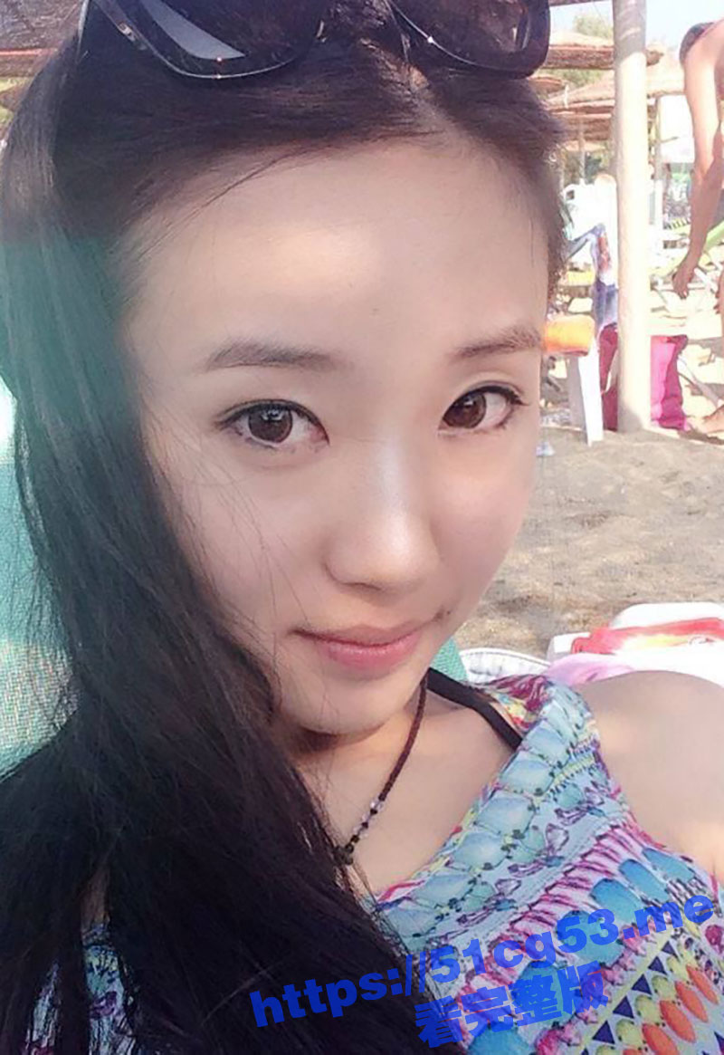 西安某高校办公室主任 施丽娟 已婚少妇趁老公出差 和校领导在家偷情做爱被曝光