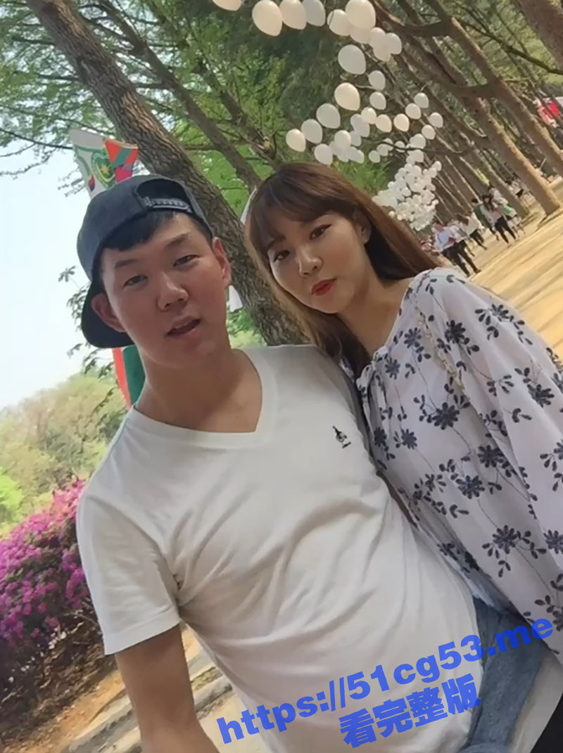 韩国庆熙大学美女 和热恋期和男友出去旅游 晚上回酒店啪啪自拍 记录真实生活 没想到视频遭到流出