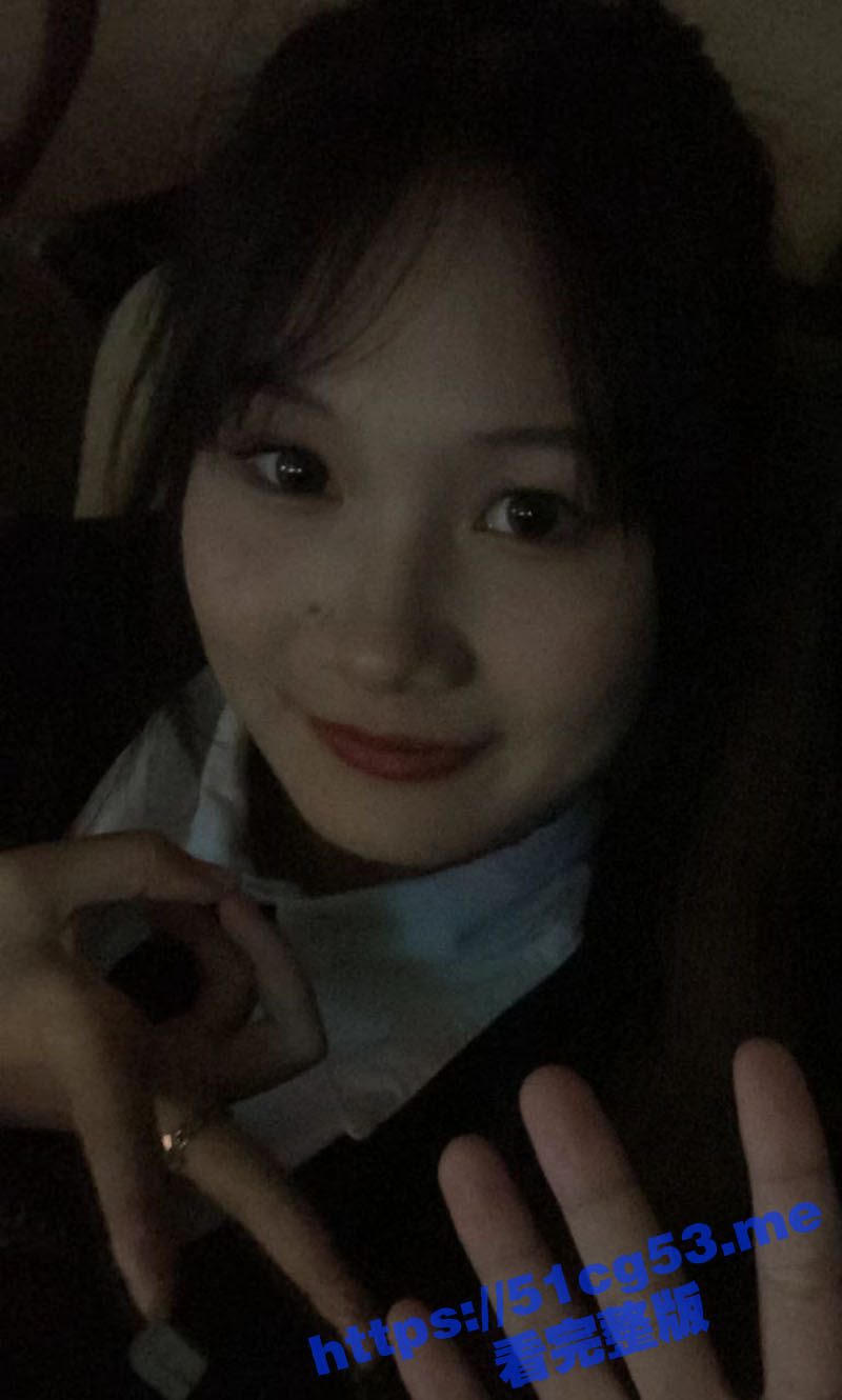 常德极品身材幼师 李玲娜 妥妥的骚母狗一条 表面清纯背地里最爱舔鸡巴 梦想是被强奸和多人轮奸