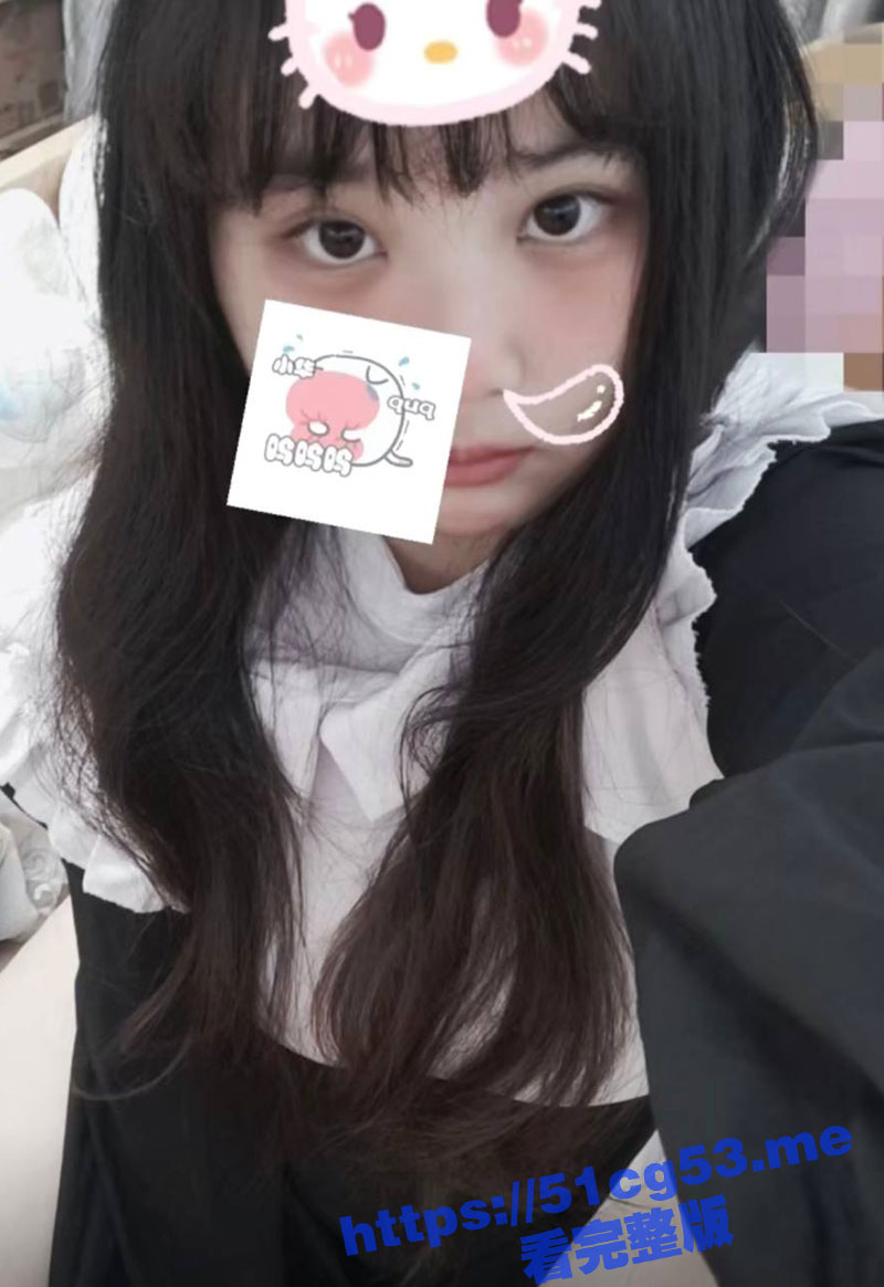 福建医科大学巨乳反差学妹 张雯雯 在网上展示自己的F罩杯大奶 只为能找一个疼爱她的主人！