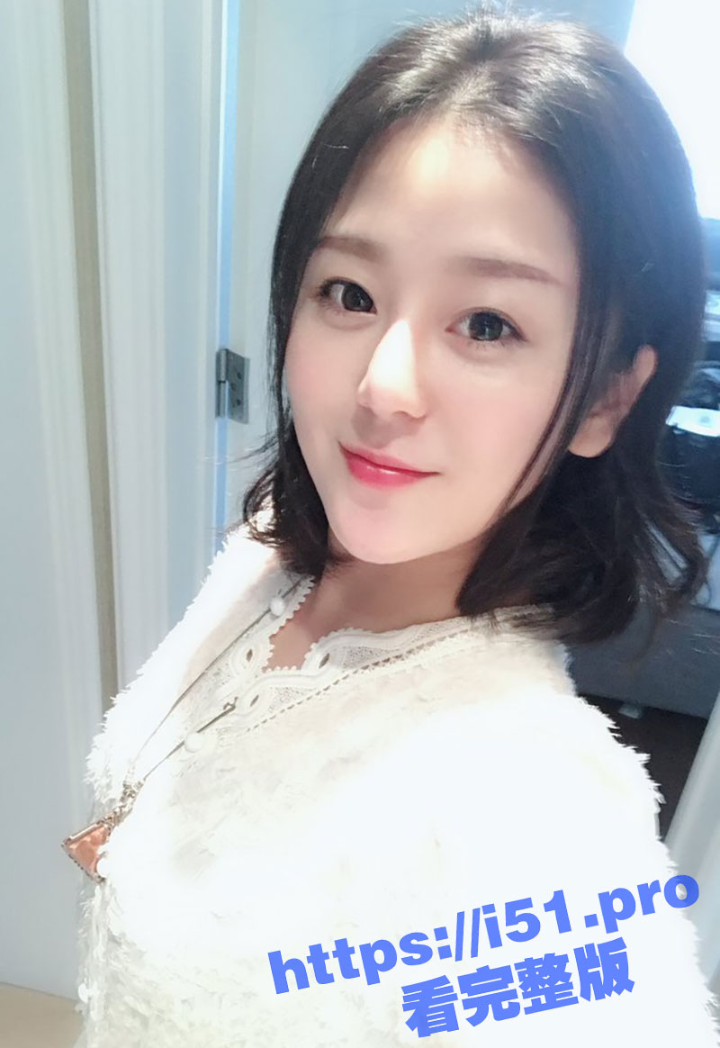 绿帽淫妻！带着我家的母狗找肌肉男去满足她的骚穴！被操到白浆横流！