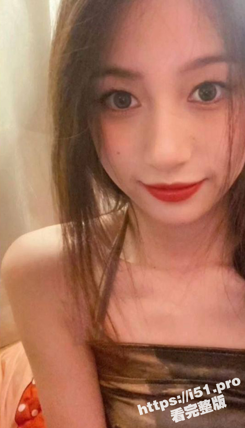 四川音乐学院新媒体艺术系 罗莜萱 被豪哥包养 情趣丝袜各种操 彻底沦为精盆母狗！