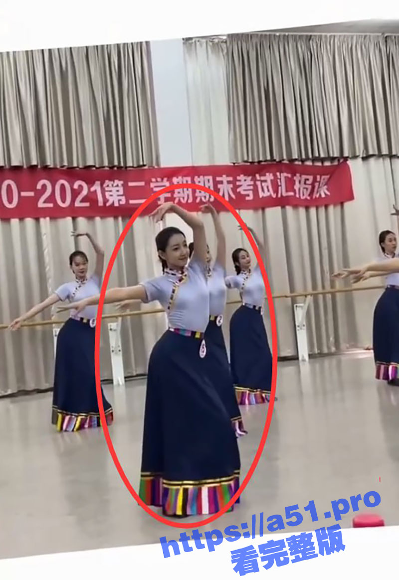 山东艺术学院专业舞蹈生 陈希曼 人前高冷女神 人后竟然是有钱人的肉便器！