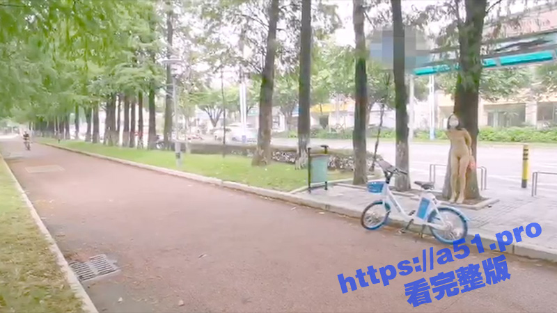 极品骚货 户外露出天花板 冯珊珊FSS 和闺蜜在各种公共场合下不要B脸露出裸奔自慰的精彩合集