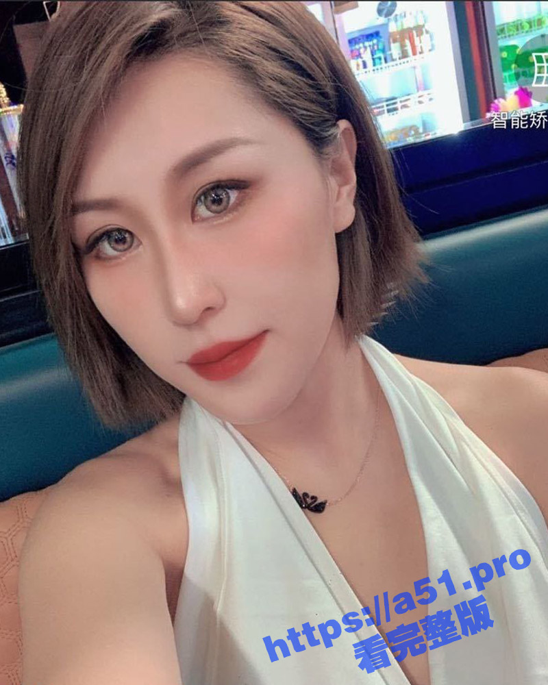 “你跟我做爱为什么不戴套 看不起我吗？”西安某公司优秀党员 方慧 和单位领导口交乳交不雅性爱视频流出！