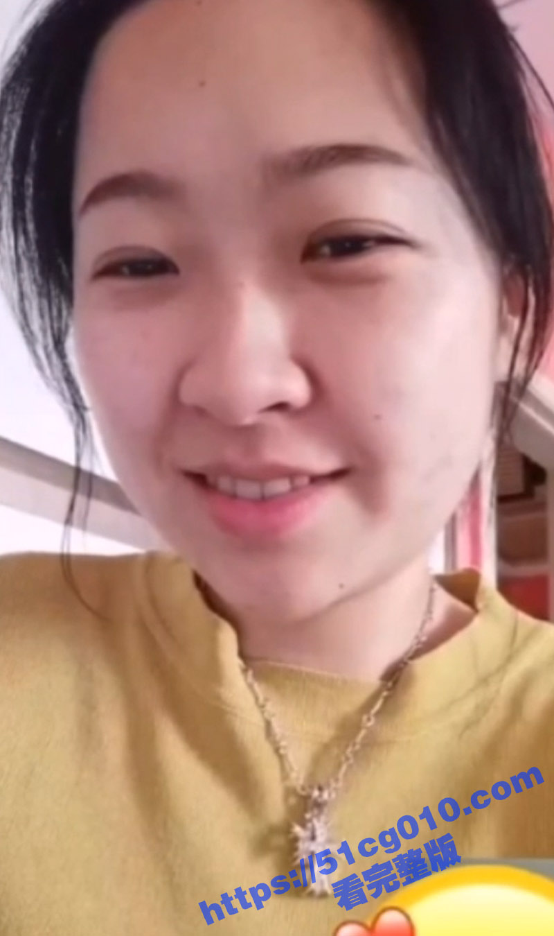 吉林四平丰满幼师少妇 潘尧 跟炮友激情啪啪 在楼道跪舔鸡巴 一边跟闺蜜打着电话一边被输出