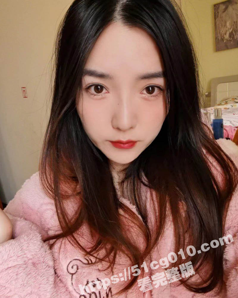 打麻将认识的福州麻友少妇 约到酒店激情开操 少妇闷骚得很 高潮时一直喊着“老公 用鸡巴操我”