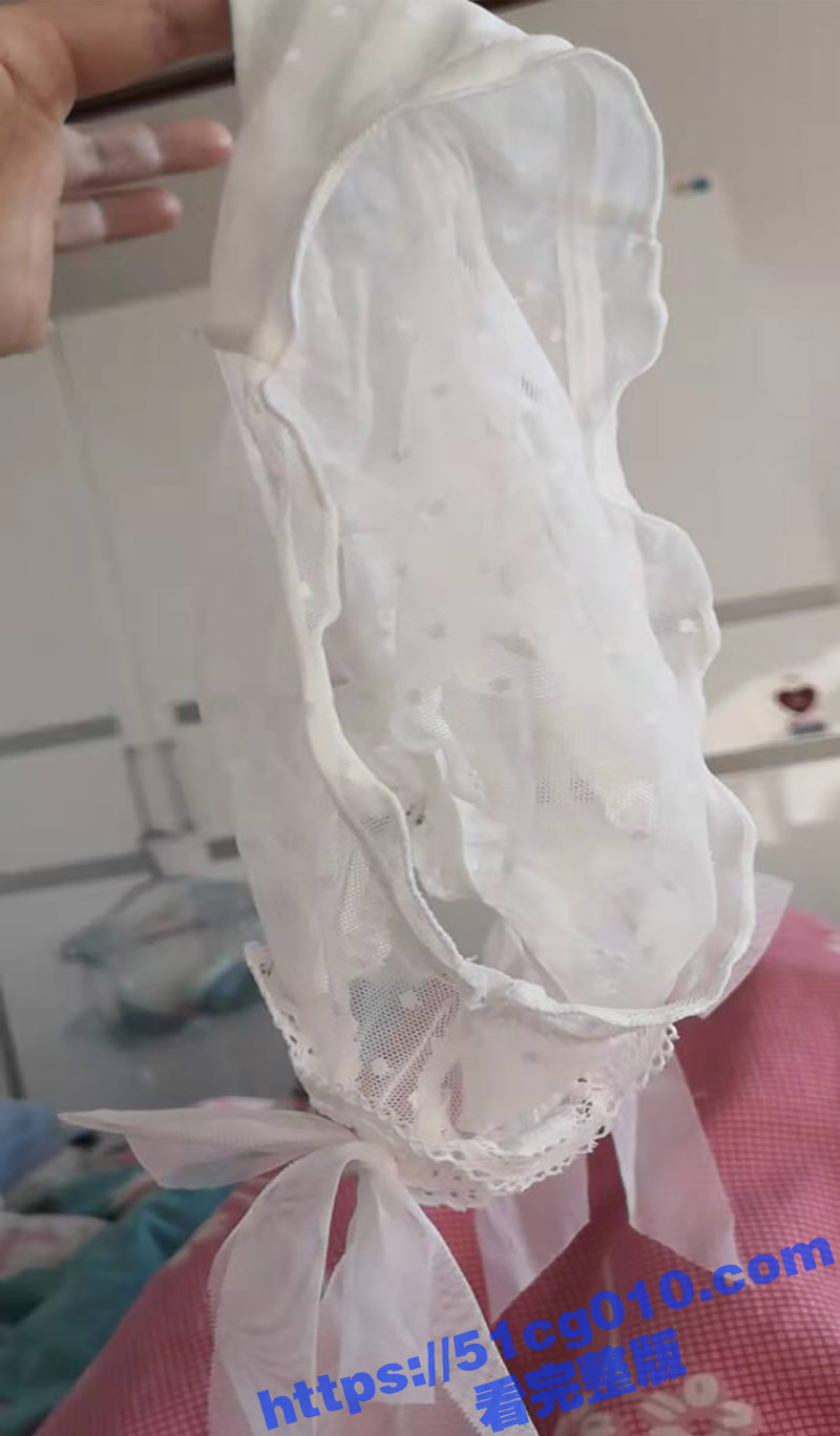 长腿老婆给别人当狗的第十天！她主人主动帮她打电话 把视频和图片发给我 我老婆是不是有危险了