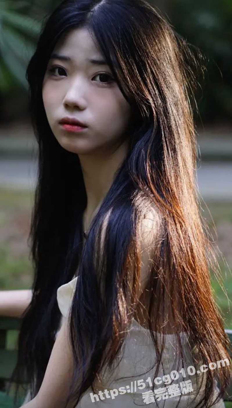 珠海学院的小母狗 被男友发现做外围曝光 高学历人才也逃不过母狗的命运呀 这妹子身材好胸也大！