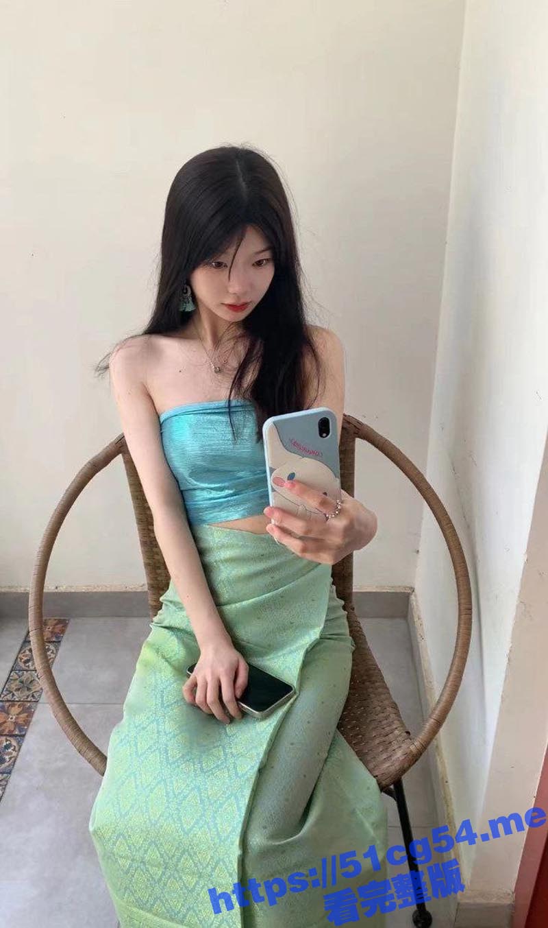穷人的女神富人的母狗 绝美高颜值女神 被富人包养当金丝雀 白虎嫩穴随意抽插 属实有点羡慕了