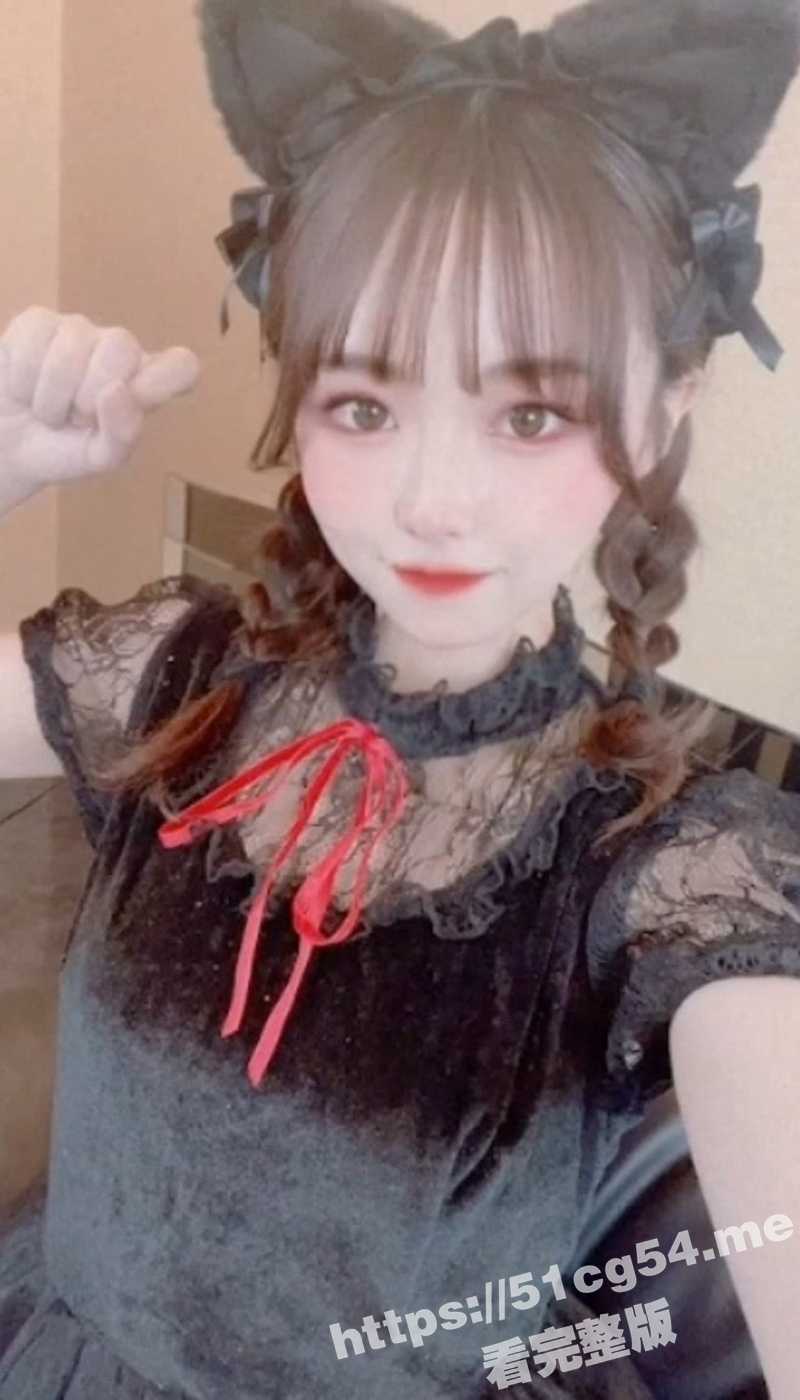 FC2超高质量妹子流出 无敌甜美粉嫩学生妹 嫩的都快出水了！穿上JK黑丝被爆操！