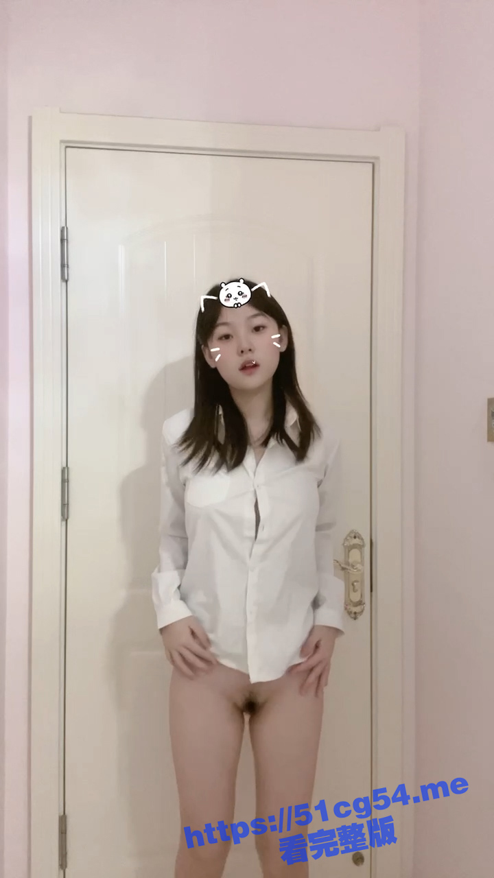 清纯女高中生跳骚舞 这结实饱满的乳房虽然不大 但是一抖一抖的真诱人！
