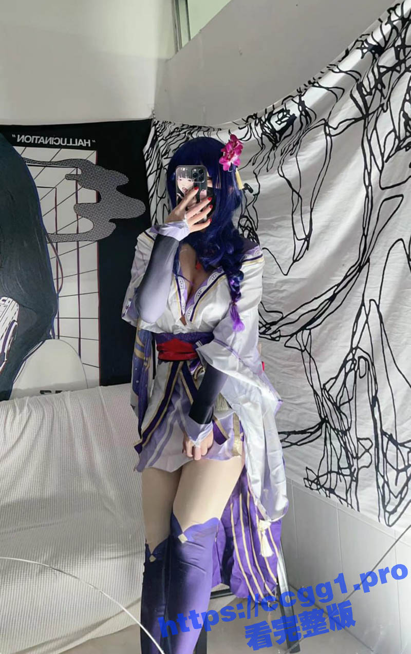 二次元极品身材coser 你的KK 最新cos雷电将军视图 性感美腿搭配黑丝 假阳具暴力抽插无毛嫩穴