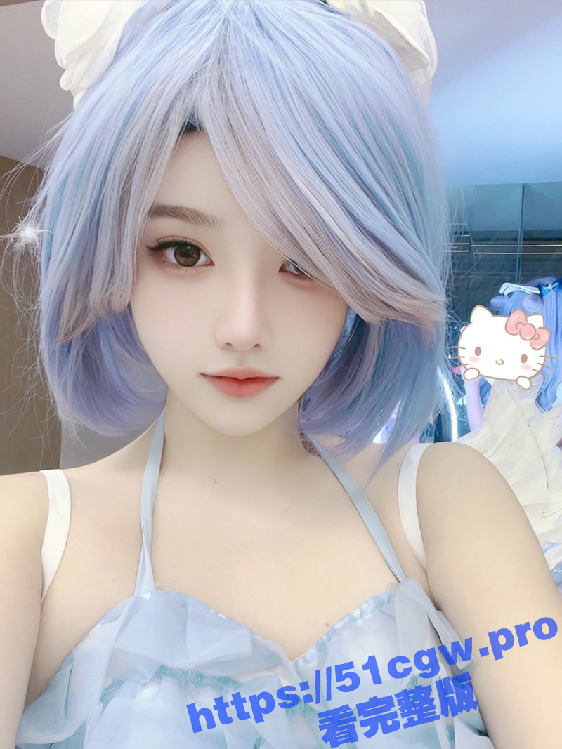 极品超白嫩的妹子 在家展示绝美身体 用假鸡巴自慰 抽插自己的白虎嫩穴 这颜值也太顶了