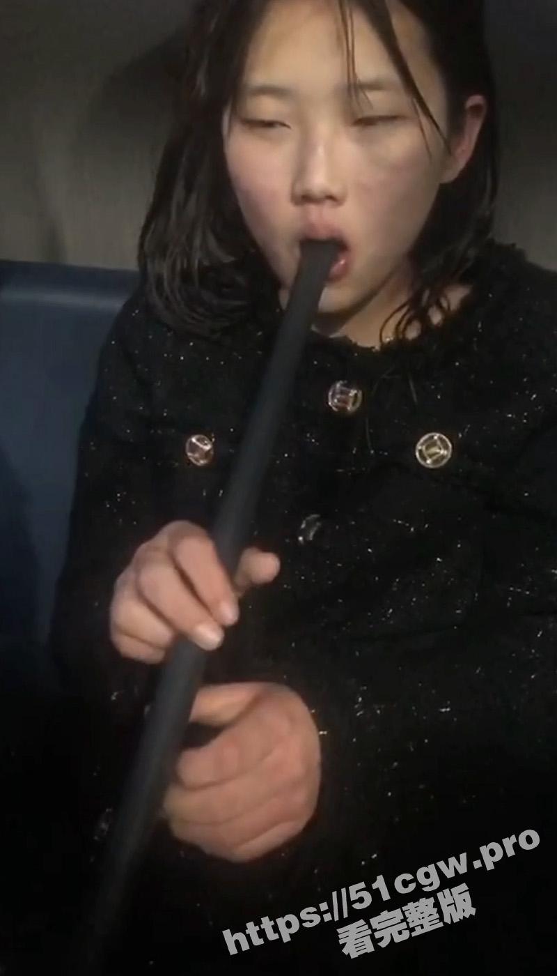 霸凌几时休？台球厅摆球小妹被一帮精神小妹扒光衣服殴打侮辱 这种畜生行为简直令人发指