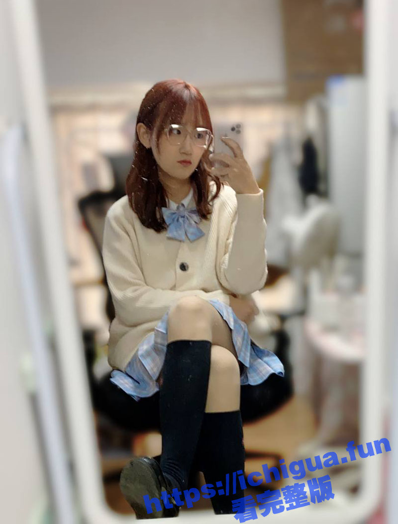 职校骚逼母狗许淳婷 超喜欢被颜射的清纯大眼学生妹 和炮友爸爸大量淫荡私拍遭曝光