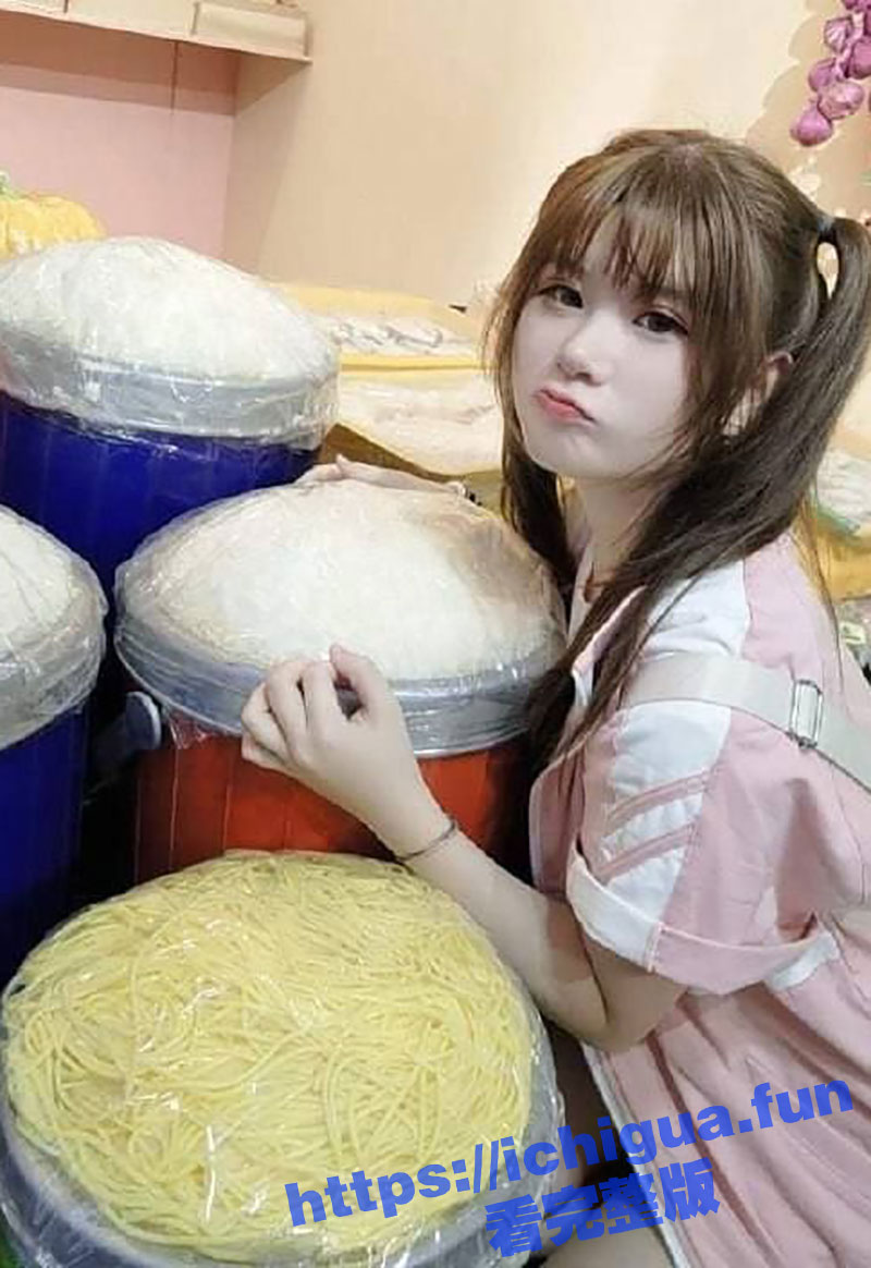 安阳师范学院反差校花 涂晓菲 可爱学妹表面乖巧 背地里是个骚货 给学长贴心口交视频曝光！