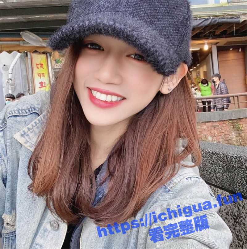 情侣自拍流出 羞涩女友颜值蛮耐看的！在出租房内偷偷做爱 对白精彩刺激！口活一流！