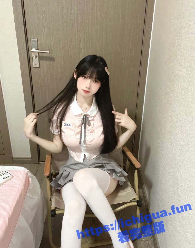 北京影视学院 极品反差大学生 林童 私下自慰自拍发给姐夫哥 勾引自己的姐夫！前凸后翘极品大奶！