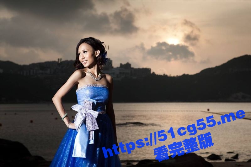 山东烟台的淫荡人妻 背着老公去约炮 人前完美人妻 人后出轨骚逼！被滚烫的精液赏赐在身上浑身痉挛！