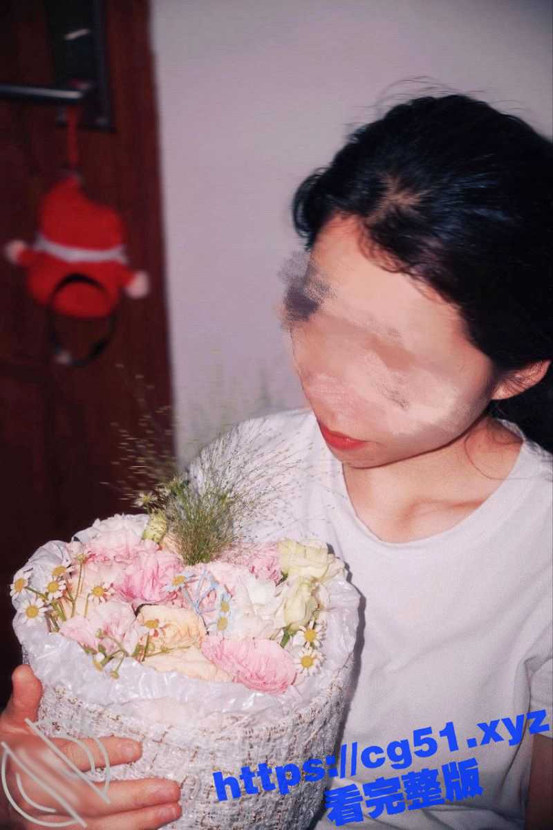 海角大神 520当天和前女友的闷骚姐姐在酒店阳台后入啪啪！年纪大就是经验好 口活太棒了