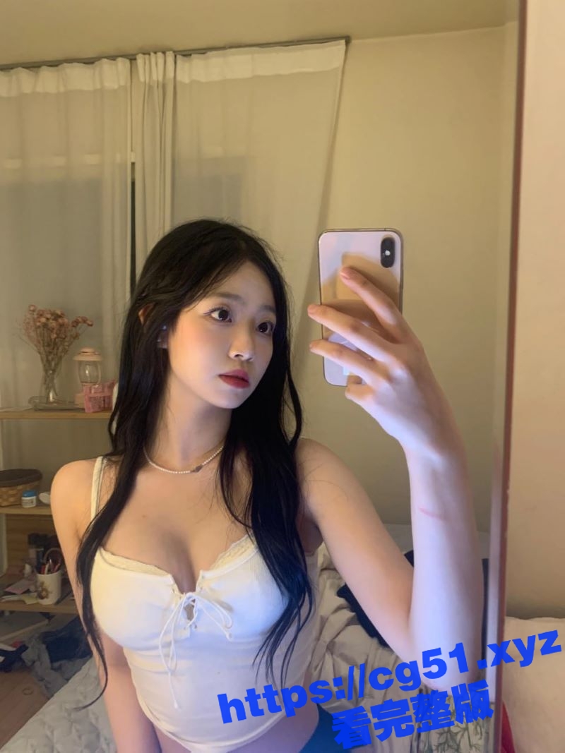 上海戏剧学院大二学生 王妍 高颜值妹子敏感体质 玩自慰把自己玩高潮了 男友看不下去直接爆操！