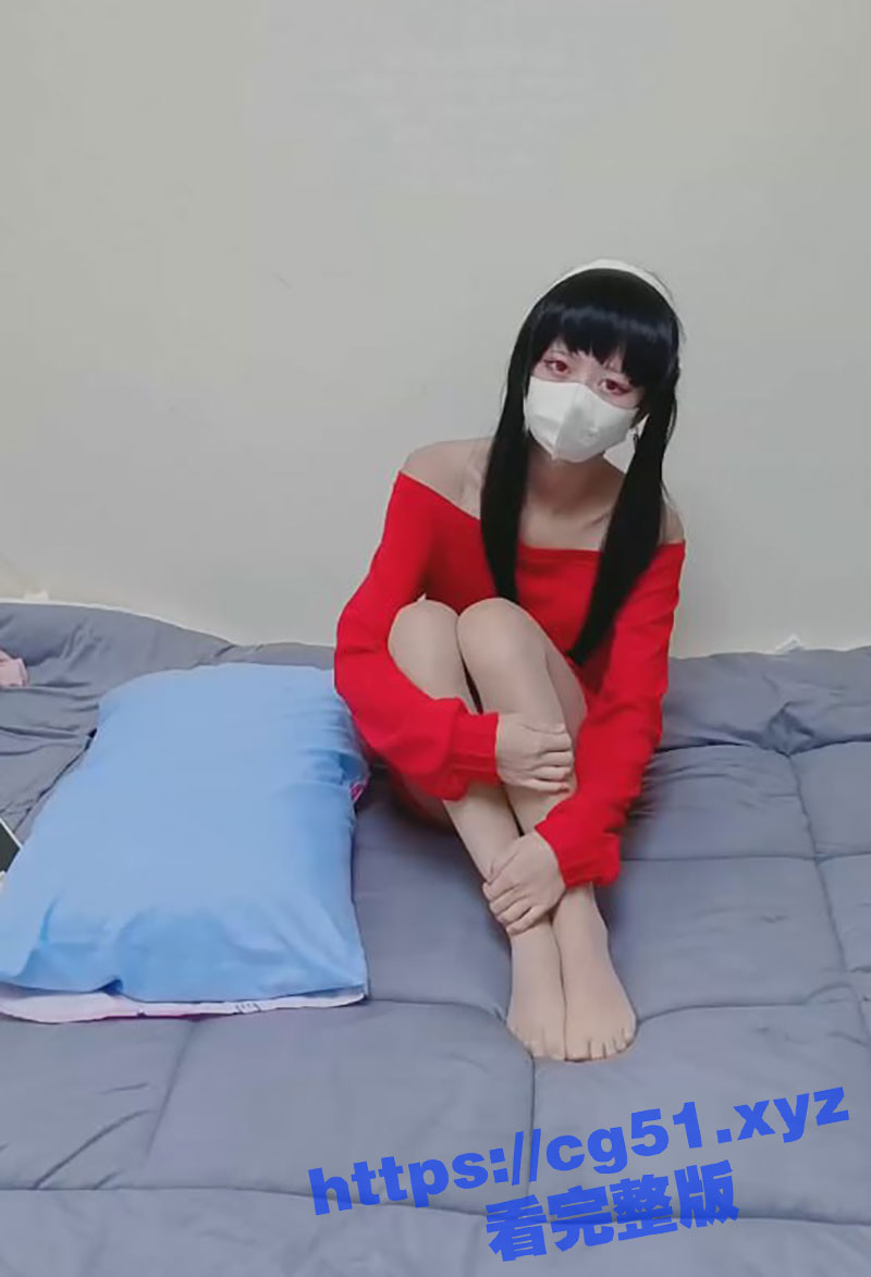 推特娇小可爱福利姬 软软兔 小肉鲍很肥嫩爆乳奶子也十分极品！穿着肉丝被大屌疯狂抽插内射！