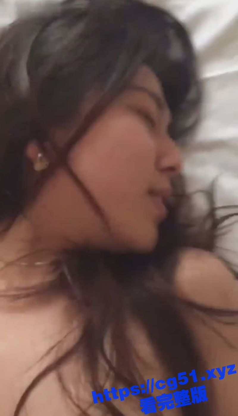 天生媚骨 张于涵 与男友性爱自拍泄密流出 高颜值小美女被操的高潮不断 全程刺激对白 超好看！