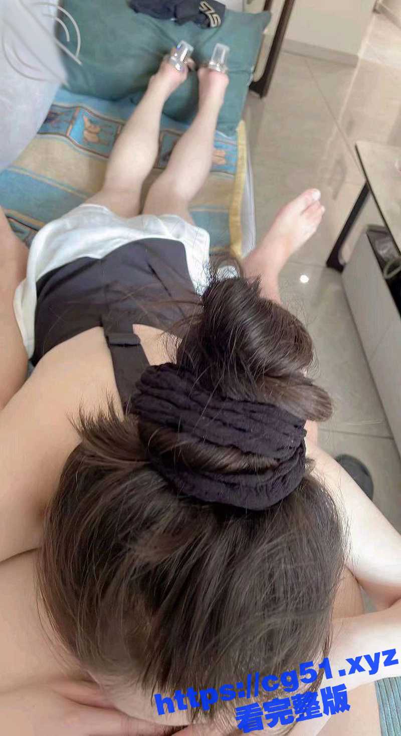 河南海角大神 趁着哥哥出差 与嫂子疯狂做爱 爆扇耳光！嫂子皮肤白皙 口活一流 对白极度淫荡！