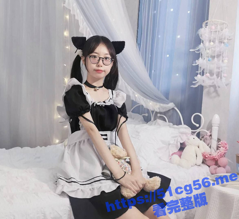 福建校花眼镜嫩妹私拍流出 萝莉JK夹子音 被金主爸爸暴力后入猛操浪叫