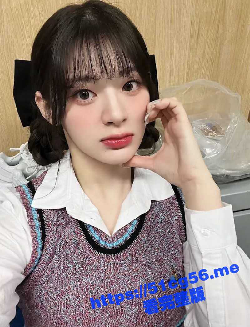 韩国网红 SS223 被金主高价拿下 表面清纯高冷女神 私下却像母狗一样爱鸡巴！
