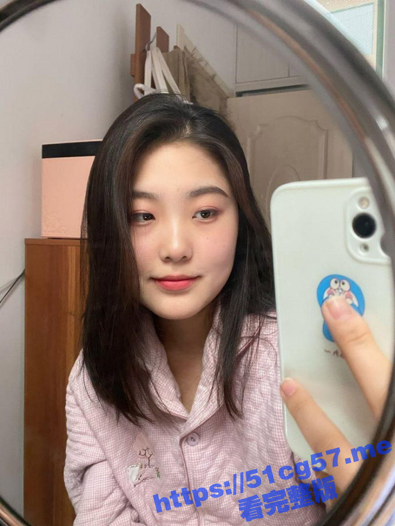 兄弟的极品微胖反差婊女友 性感白丝美腿撩人 背着兄弟主动求操 抱腿配合被操 这叫声也太淫荡了