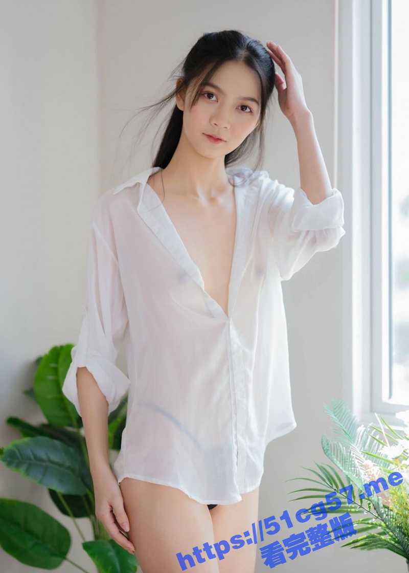 泰国 美女 MangPor 写真性爱视频 清纯靓丽小姐姐镜头前展现完美身材 肥鲍翘臀！！