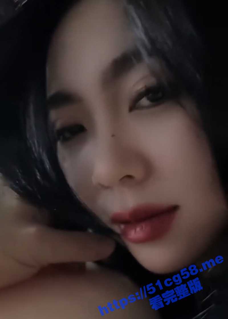 抖音擦边短视频 孤傲玫瑰 御姐前女友让我帮她修水管 顺便修理一下她身上的“下水管”！