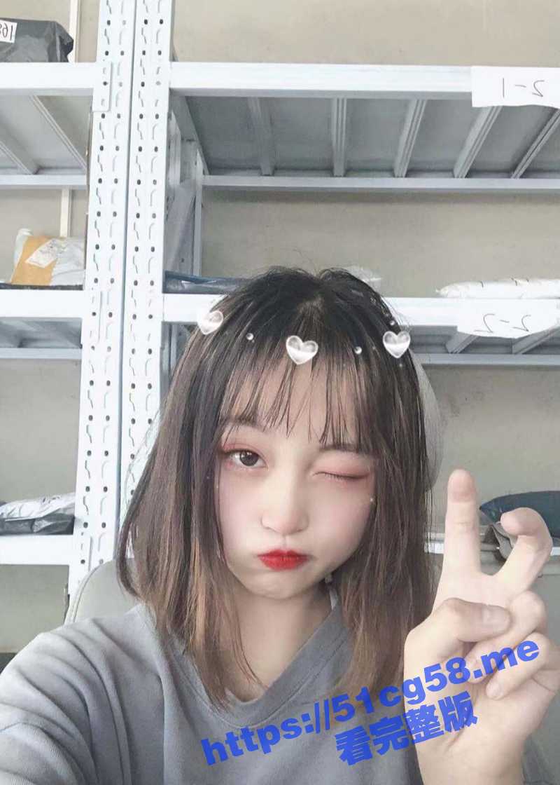 外网模特面试门！20岁学妹被假经纪人欺骗 主动掰开鲍鱼看看是不是处女！