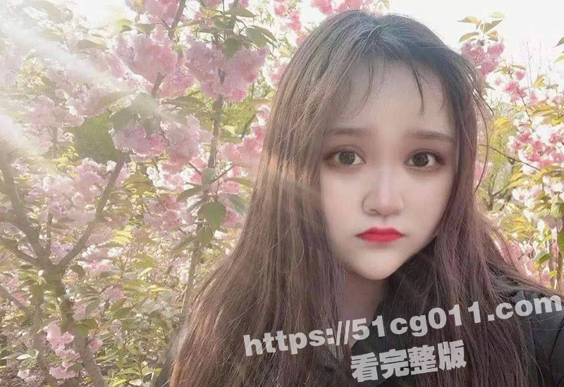 南京大奶骚护士 李淑婷 巨乳奶牛被调教成母狗 胸前一对大奶子操起来一晃一晃的 很有感觉！