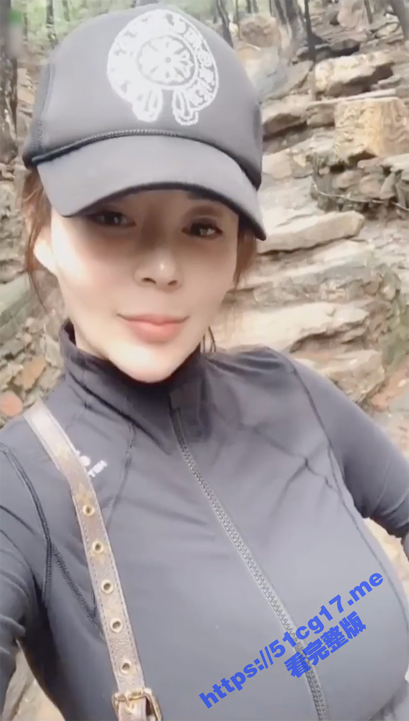 约炮达人 91猫先生 约炮时尚大奶美女 天然木瓜奶来回晃动真激情！