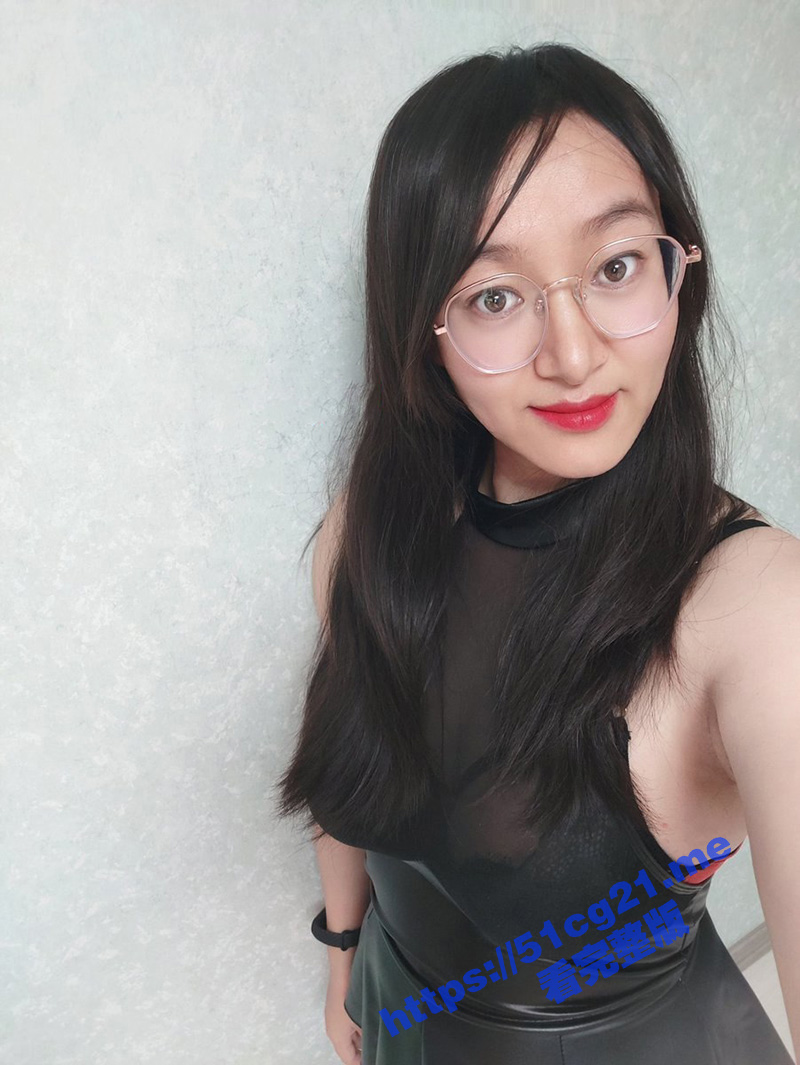 刘晓莉 辛苦了我的爱妻！白天正派为人民服务 晚上还得要卖力的为她同事服务！