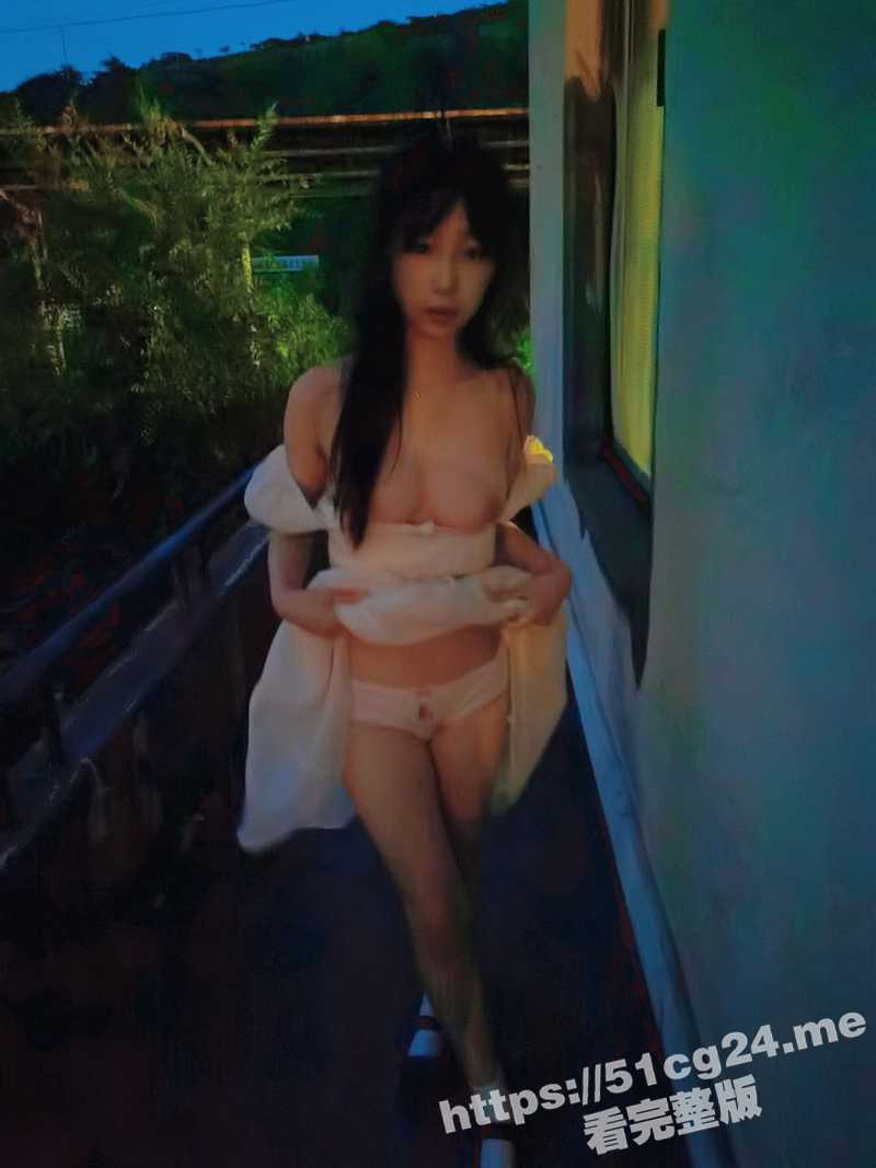反差白嫩骚货女友 和大屌男友自拍吃鸡啪啪视频泄密流出 含吹和内射缺一不可
