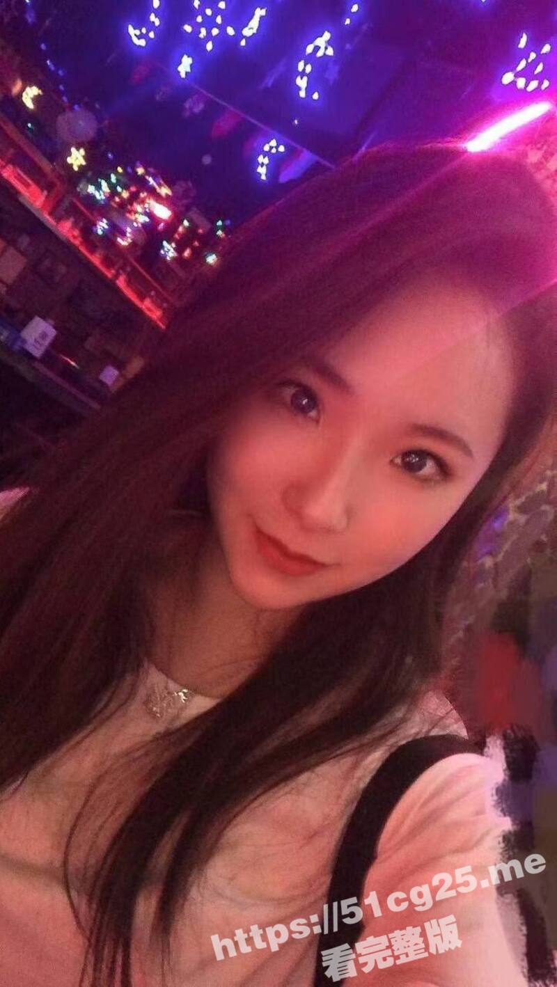 瓜友分享 朋友妻不客气 朋友女友平时穿着就骚 果然没撩多久就能上手 带到酒店后还自备情趣内衣