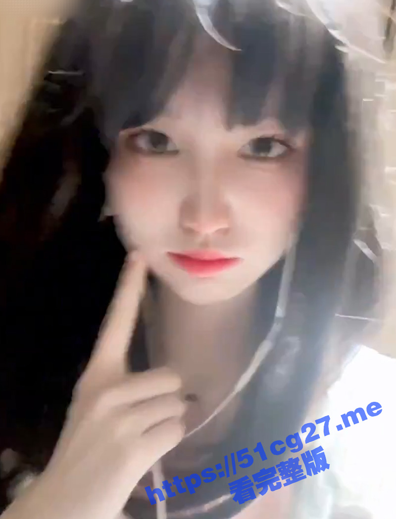 推特高颜值萌妹 乐瑶 绝美妹妹洛丽塔装逛商场性瘾来袭跑到厕所手扣蝴蝶穴自慰 小穴好粉嫩
