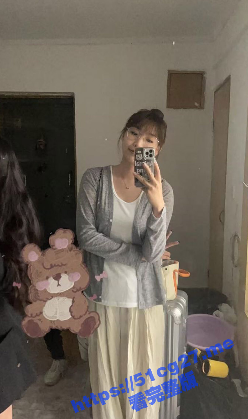 北京小妞儿 母狗关若祺 发给金主的私密视频遭泄露 喜欢吃精液 炮架自慰 小穴黝黑