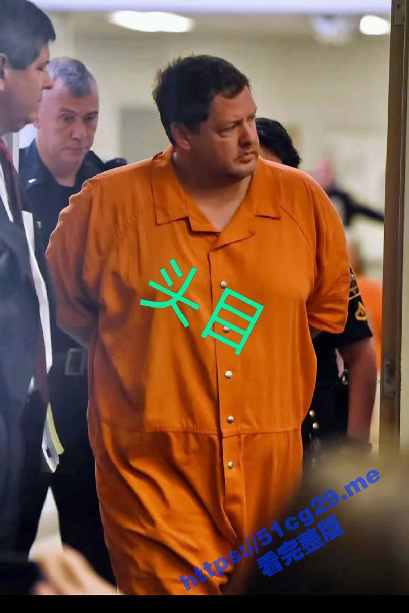 美国铁链女！美国女子被连环杀手锁在集装箱里当性奴 2个月后最终被解救！