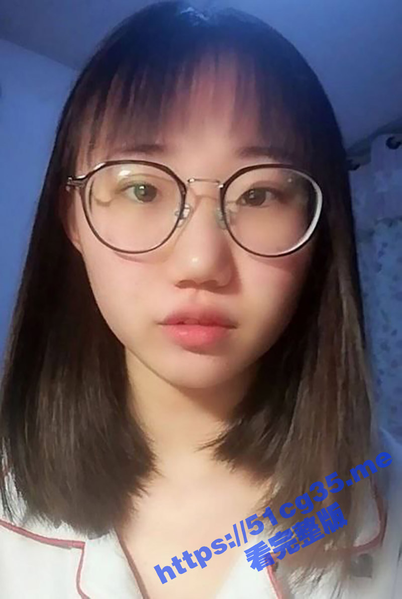 呼市 王丽丽 探探约到的大四眼镜妹 真是极品反差啊 呼市有没有认识的 次次口爆技术一流啊
