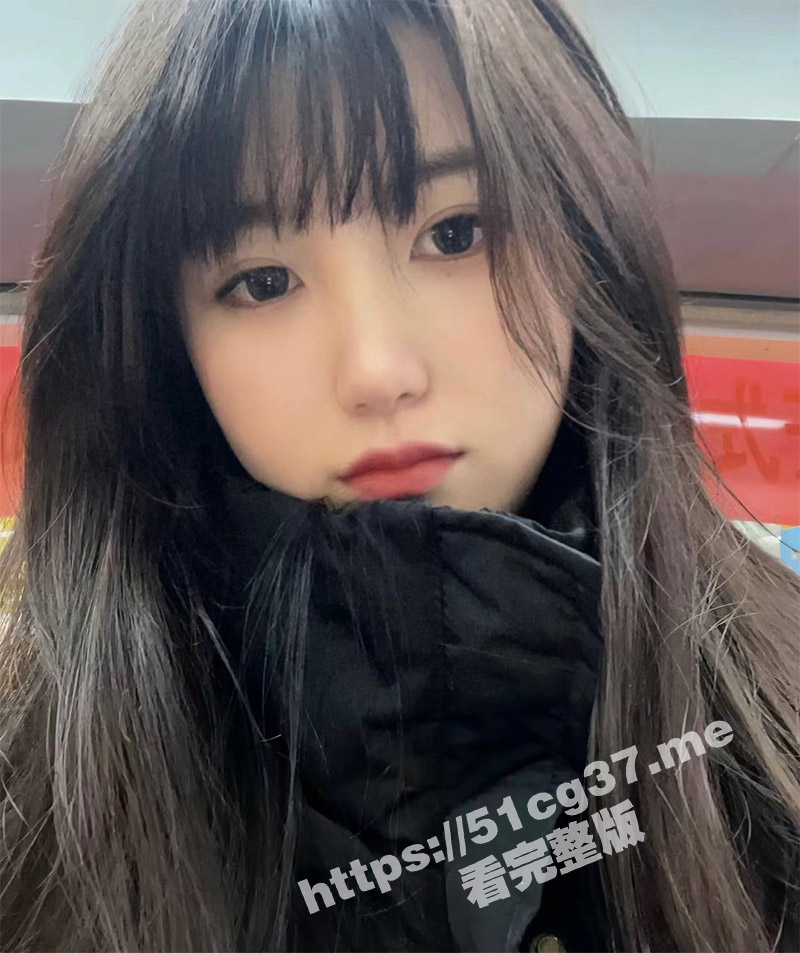 极品反差婊 公司认识的女神 私下里竟是个骚母狗 一到床上就浪叫 口交技术一流