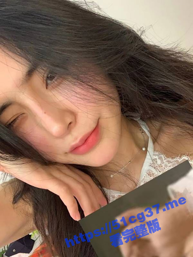 高颜值校花女神主播 温尔 直播间公然开价刷火箭给微信福利 爆出线下与大哥约炮视频