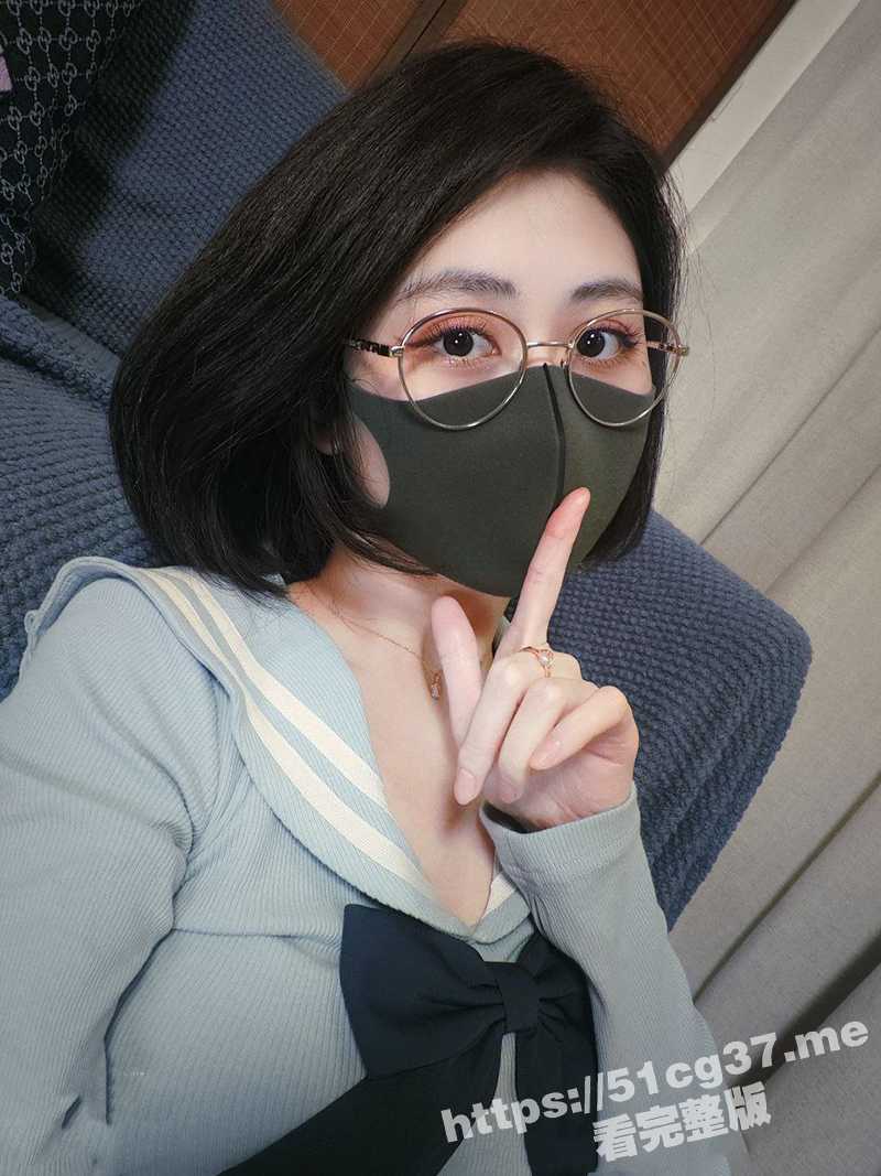 推特肤白貌美巨乳网红 Naimi奶咪 粉丝付费订阅超美高清套图和大尺度自拍福利小视频流出