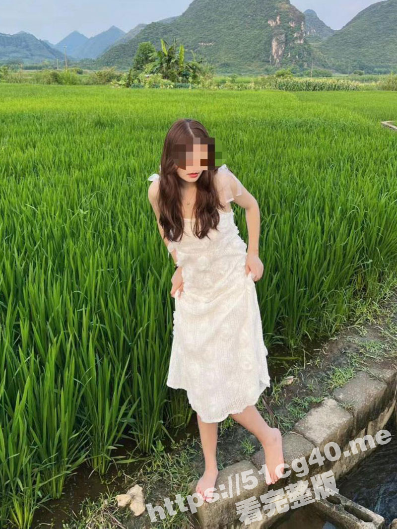 乱伦大神 老妈带着女友和哥哥去吃酒席 偷约肉丝长腿嫂子 到酒店开苞她娇嫩的小屁眼