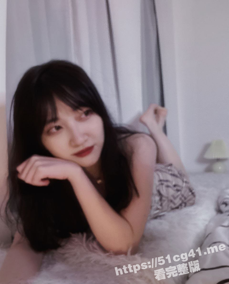 颜值十分讨喜的一位极品白嫩清纯女大学生 被渣男肆意调教和无套爆操自拍视频曝光流出