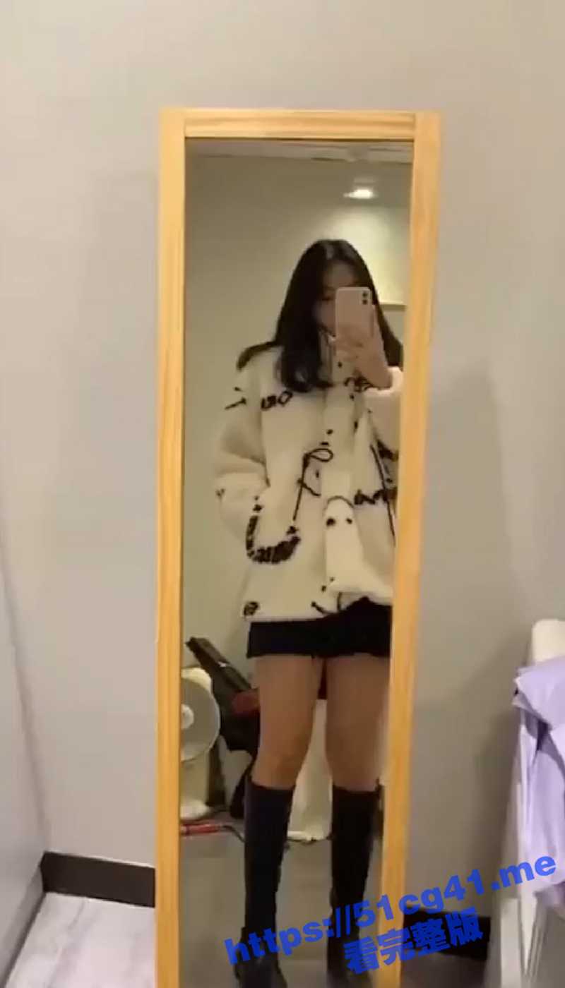 极品舞蹈生表妹跳裸舞换得三亚游 与哥哥一起在沙滩后入看日出！